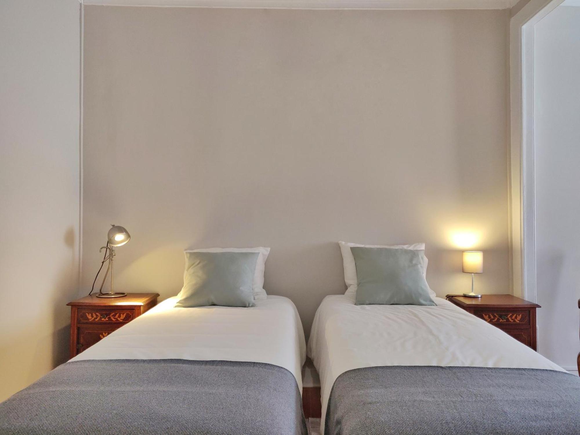 The Gallery Carnide - 2br Lisbon